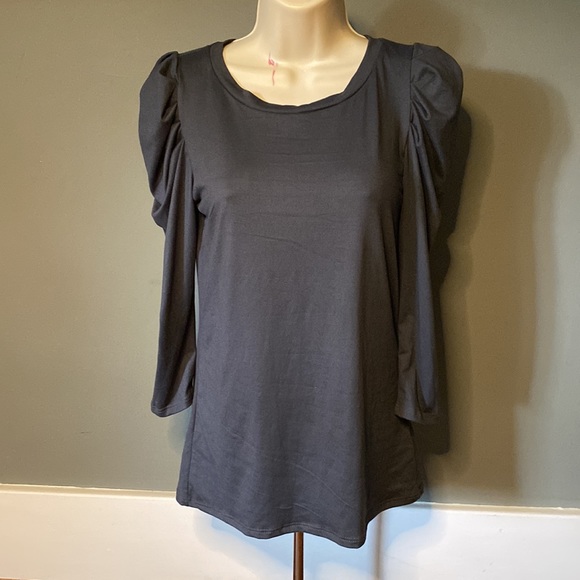 NWOT Savvi MILAN Small Gray Puff Sleeve Top - Picture 4 of 11